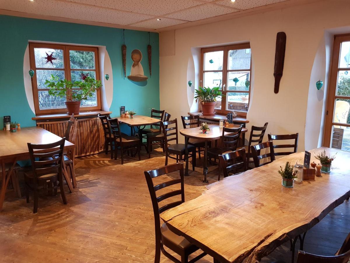 Schiff Bihlerdorf - Hostel Экстерьер фото