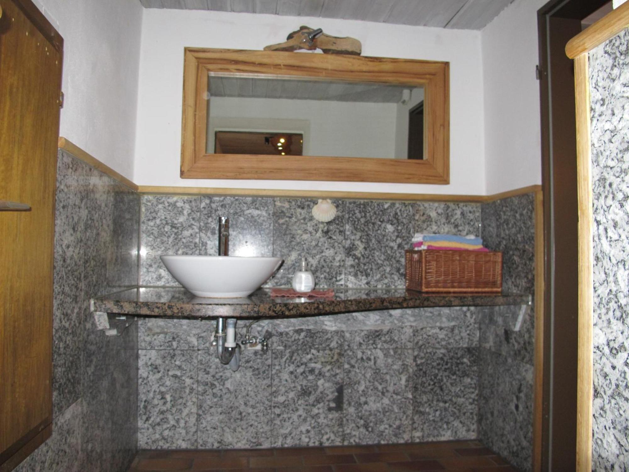 Schiff Bihlerdorf - Hostel Экстерьер фото